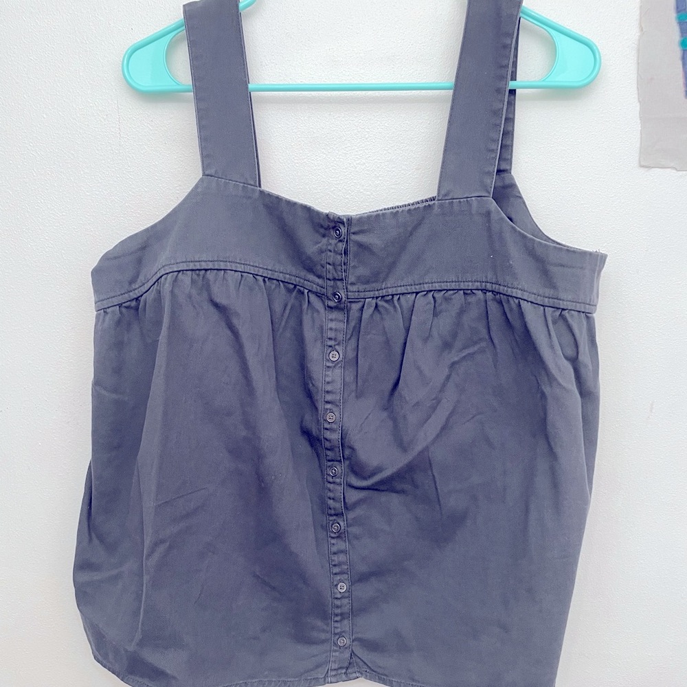 OLD NAVY SLEEVELESS TOP